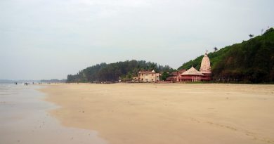 ganapatipule beach