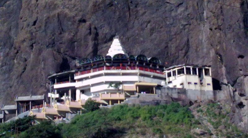 sapshrungi devi temple